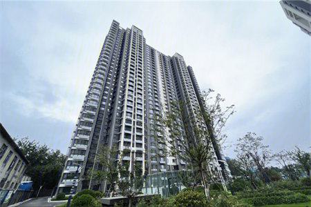 三实小附近宜家苑3室2厅1卫67万127m2简单装修出售